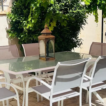 Dom wakacyjny Dependance Avec Jardin *